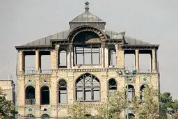  تشریح جزئیات مرمت عمارت کلاه فرنگی عشرت آبادمتعلق به دوره قاجار