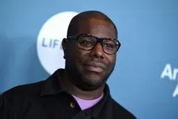 کارگردان سیاه‌پوست فیلم‌هایش را به جرج فلوید تقدیم کرد 