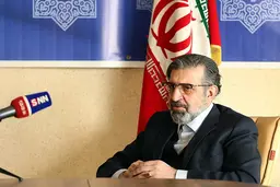 انتقاد خرازی از اطرافیان روحانی| اینکه می­‌گویند اصلاحات نقشی نداشت، طنز سیاسی است| خرازی: روحانی یک بقالی را هم اداره نکرده بود!