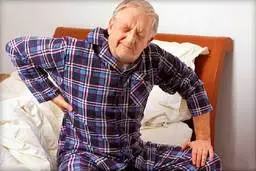 داروهای مفید برای تسکین درد کمر و گردن سالمندان | داروهای موثری که شاید نمی‌دانستید