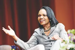 یک زن سیاهپوست می‌تواند آمریکا را متحد کند.