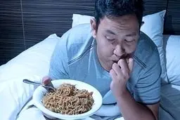 این ۵ غذا را اصلا نباید در طول شب بخورید! | هشدار جدی 