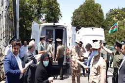 جمهوری آذربایجان ۲۱ زندانی ایرانی را از مرز آستارا تحویل داد