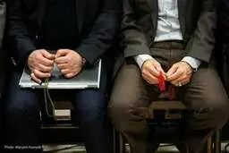 نماینده‌های محترم؛ جامعه را دو قطبی نکنید لطفا! 