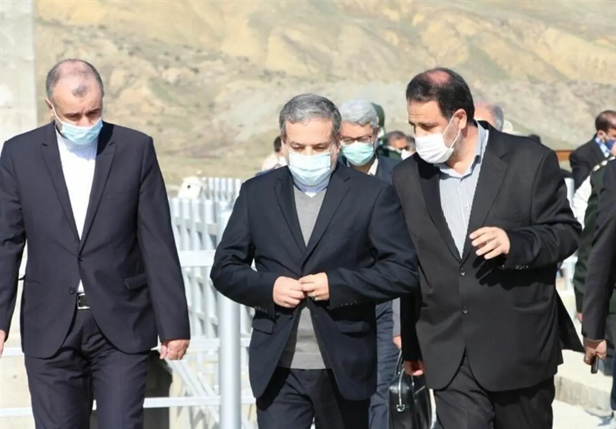 
عراقچی از مناطق مرزی کشورمان درمنطقه خداآفرین بازدید کرد
