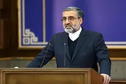 
غلامرضا حیدرآبادی، مدیرعامل سابق و متواری بانک سرمایه به ۱۲ سال حبس تعزیری محکوم شد