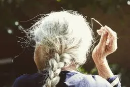 عشقِ شیرین؛ باید بایستیم و بسازیم!