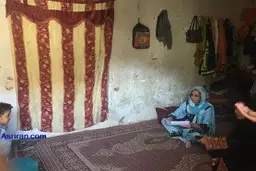 ماه‌عسل کنار سیل‌زدگان روی تراکتور