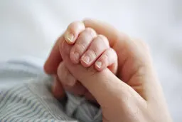 مراقبت های تغذیه ای برای مادران باردار و شیرده مبتلا به کرونا