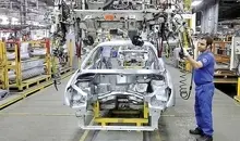 روزنامه جمهوری اسلامی: تا وقتی قدرت ذی‌نفعان از بین نرود، صنعت خودروسازی اصلاح نمی‌شود