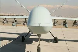 پهپاد کمان ۲۲ با برد ۳۰۰۰ کیلومتر رونمایی شد 
