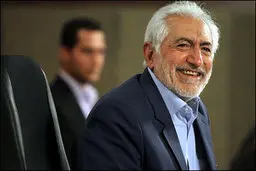 غرضی : در اتاق در بسته نمیتوان برای جامعه تصمیم گرفت 