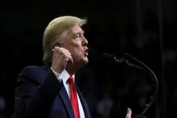 ادعای ترامپ: دستور به عقب‌نشینی گارد ملی از واشنگتن دادم