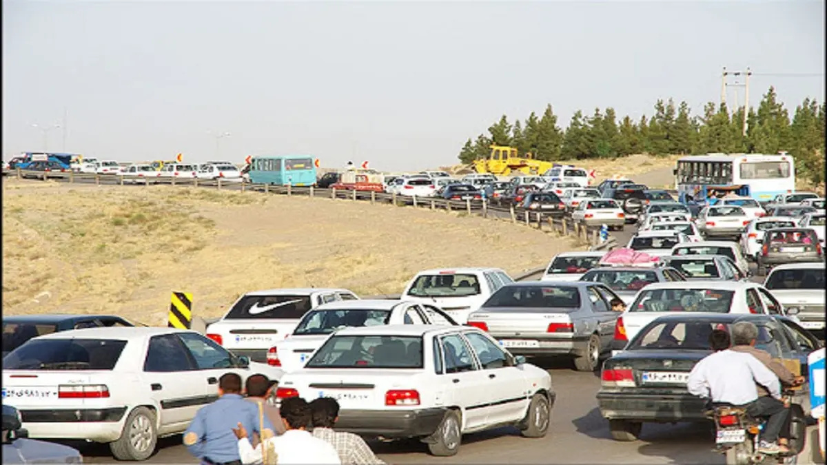 ترافیک در مسیر بهشت رضا (ع) مشهد پرحجم است