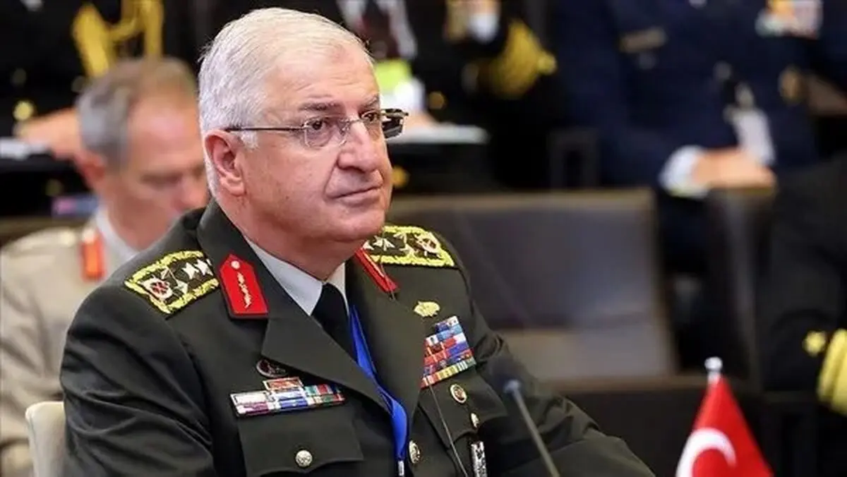 وزیر دفاع ترکیه: آمریکا قصد خروج از ناتو را ندارد