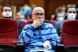 حق همه ی ایرانی هاست که دادگاه طبری را زنده ببینند