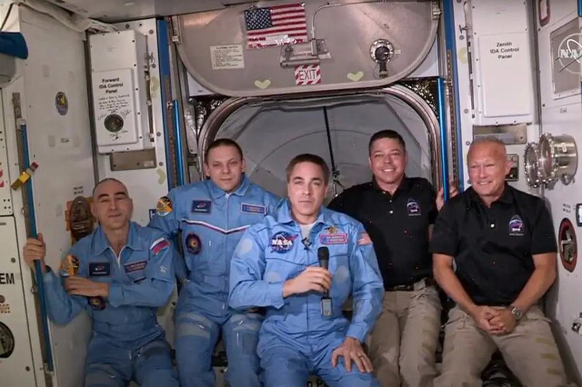 فضانوردان دراگون: در طول مسیر ۷ ساعت خواب بودیم