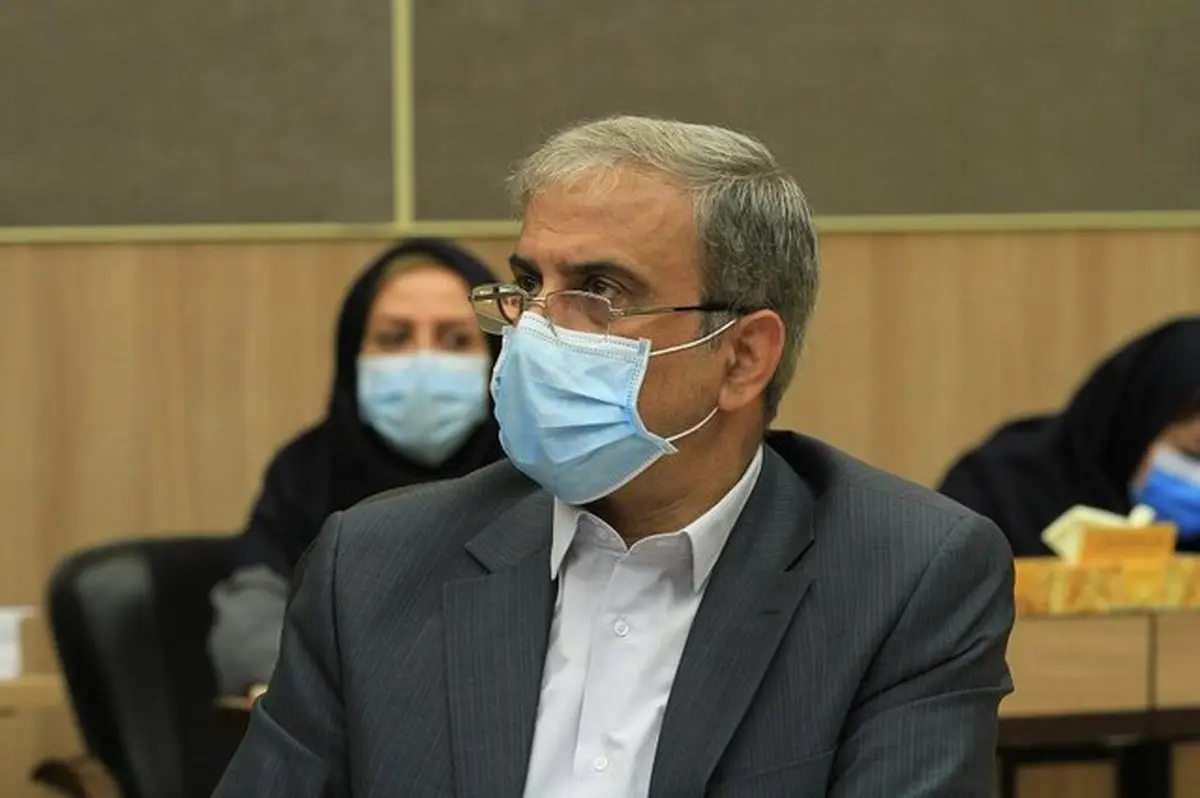 
قربانیان کرونا   |   نیمی از فوتی‌های روزانه کرونا مربوط به تهران است.
