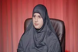 ازدواج اجباری دختر البغدادی با محافظ پدرش |  پدرش او را در سن ۱۲ سالگی مجبور به ازدواج با محافظ شخصی خود کرد