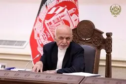 
اشرف غنی  |  موفقیت روند صلح با حملات طالبان خدشه‌دار می‌ شود
