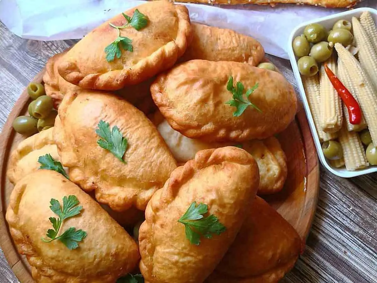 اگه پیتزا دوست داری، پیتزا لقمه ای هم حتما دوست داری! | طرز تهیه پیتزا لقمه ای خوشمزه +ویدئو