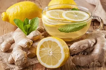  قبل از صبحانه آب زنجبیل بنوشید |   نوشیدن  آب زنجبیل قبل از صبحانه معجزه میکند