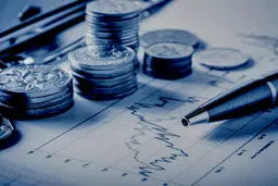 آیا شانس در سرمایه‌گذاری نقش دارد؟ | ایمان به شانس