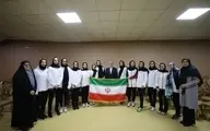 وعده کیومرث هاشمی به دختران ملی پوش دوومیدانی | اظهار خوشحالی وزیر ورزش در جمع بانوان مدال‌آور دوومیدانی