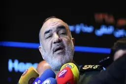 امروز نبرد برای از بین بردن اعتماد به نفس ملت ما و القای خودباختگی است 
