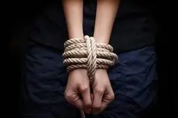 بازداشت فروشنده سوپرمارکت در امیرآباد بخاطر فروش نوشیدنی ممنوعه + عکس