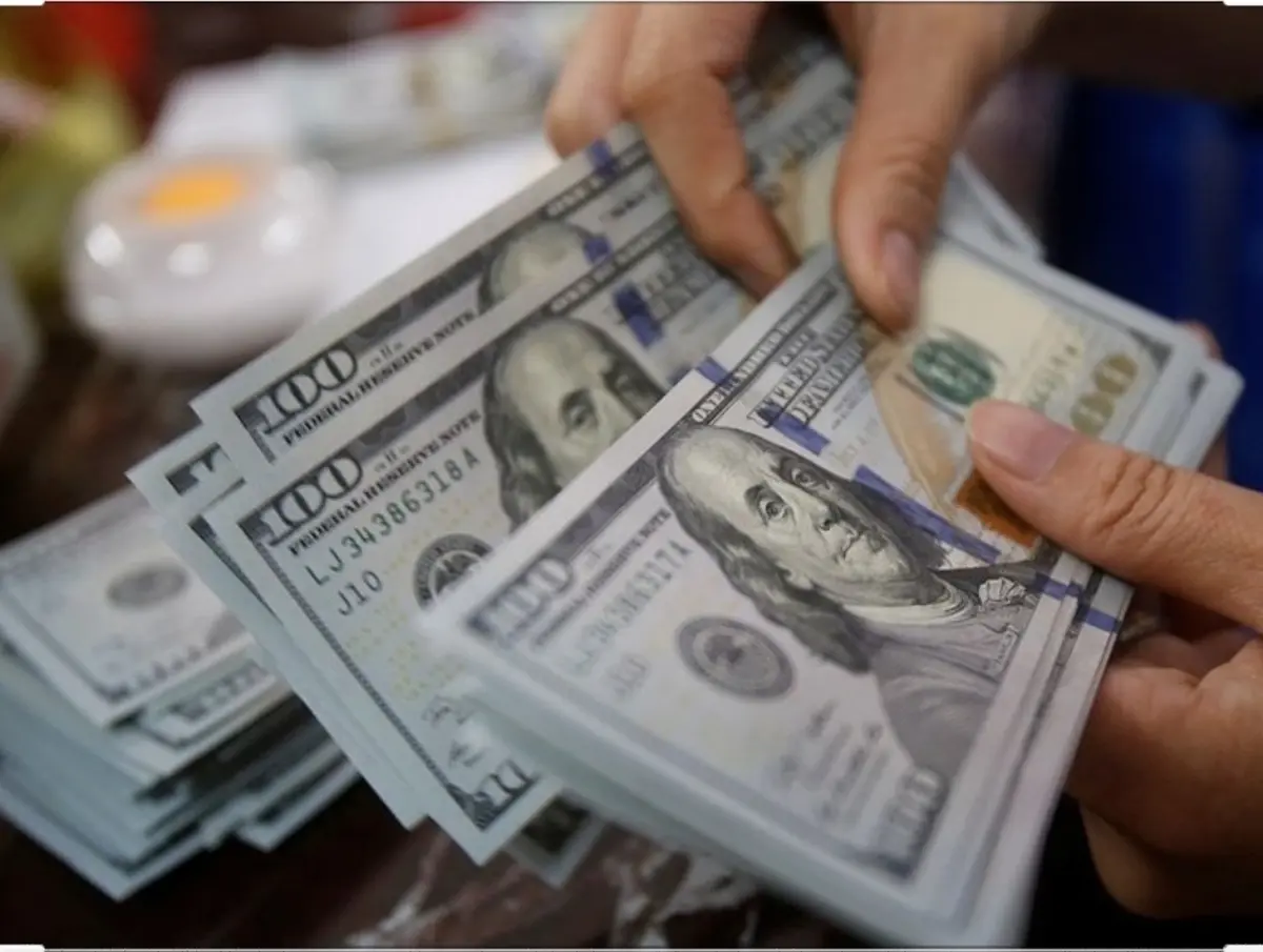 
 حدود ۲۷ میلیارد دلار ارز حاصل از صادرات به کشور بازنگشته است
