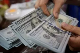 
 حدود ۲۷ میلیارد دلار ارز حاصل از صادرات به کشور بازنگشته است
