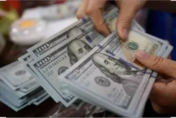
 حدود ۲۷ میلیارد دلار ارز حاصل از صادرات به کشور بازنگشته است
