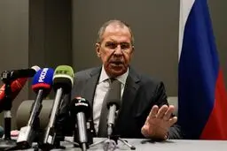 لاوروف: آمریکا با وجود کرونا دست از تحریم یکجانبه ایران نمی‌کشد