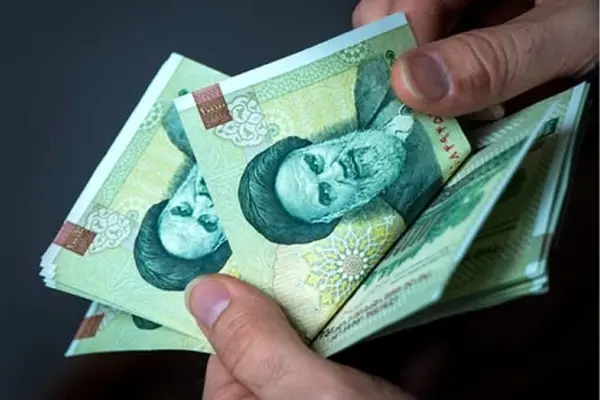 اختلاف عیدی کارگران و کارمندان | جزئیات پرداخت عیدی ۱۴۰۵ اعلام شد