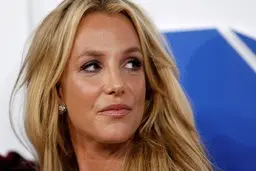 همسر سام اصغری غوغا به پا می کند | شوهر ایرانی بریتنی اسپیرز را پس از ۶ سال سر کار برگرداند!