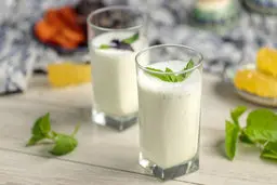 با این روش دوغ محلی رو خوشمزه‌تر کن! | معرفی چاشنی دوغ 