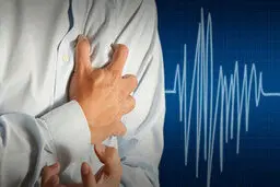 شناسایی علامت هشدار دهنده اولیه در پیش بینی بیماری قلبی