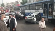 تصادف زنجیره ای اتوبوس در کرج | 5 خودرو له شدند! | مصدومان به بیمارستان اعزام شدند + تصاویر