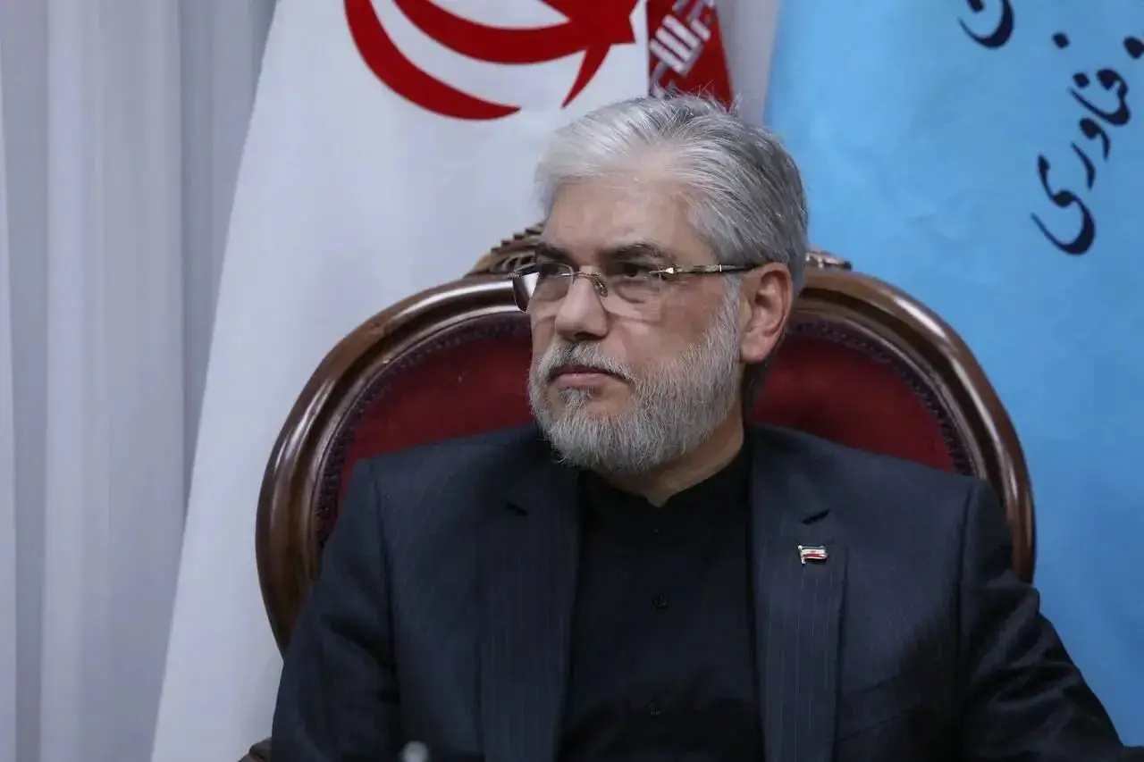 وزیر علوم: دانشگاه‌ها از مهر ماه حضوری می‌شوند | موضوع برگزاری یک روز در میان کلاس‌ها یا مجازی شدن آموزش، اصلاً روی میز دولت نیست