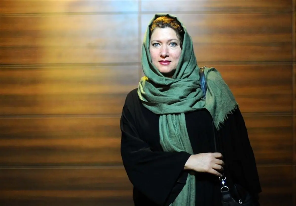انتقاد تند فریبا متخصص به بازیگر رانتی | چهره داری اما آنی را که لازم است نداری