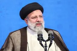 رئیسی: دولت مصمم است از نظرات همه قشرها به‌ویژه روحانیت استفاده کند | مردم همچنان برای رفع مشکلات خود به روحانیت اعتماد دارند