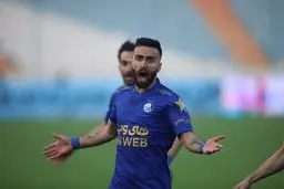 دربی  |   استقلال برنده نیمه نخست دربی با گل زود هنگام مطهری