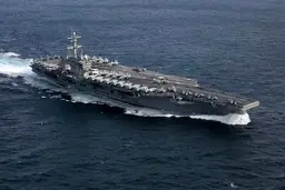 ناو هواپیما بر آمریکایی آب‌های جنوبی ایران را ترک کرد