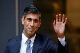 نخست وزیر انگلیس جریمه شد | فقط بخاطر نبستن کمربند! + ویدئو