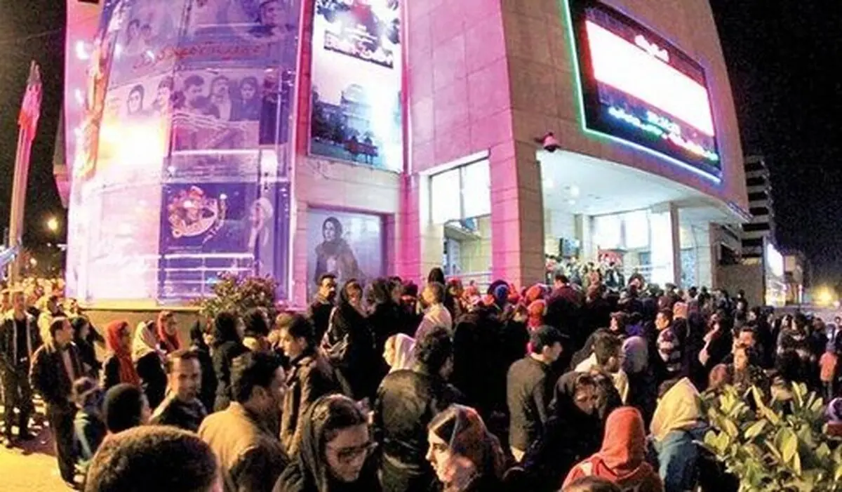 سینما در سال سیل و سقوط و شیوع