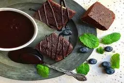 درست کردن سس شکلات فوری و به صرفه! | طرز تهیه سس شکلات خانگی +ویدئو