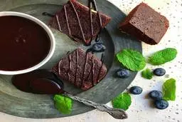 درست کردن سس شکلات فوری و به صرفه! | طرز تهیه سس شکلات خانگی +ویدئو