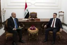 شخصی که به هیچکس نزدیک نیست!