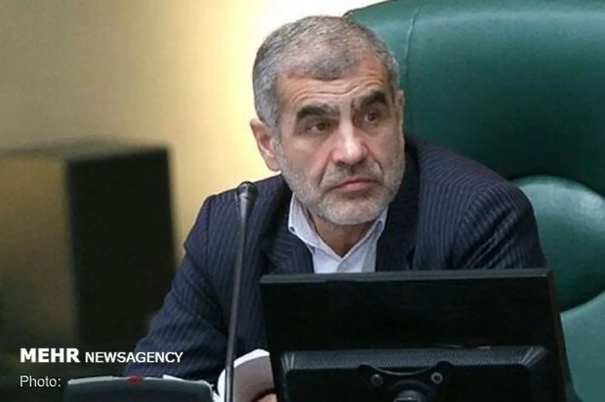 نیکزاد  |  کسانی که مردم را به بورس دعوت کردند باید پاسخگو باشند
